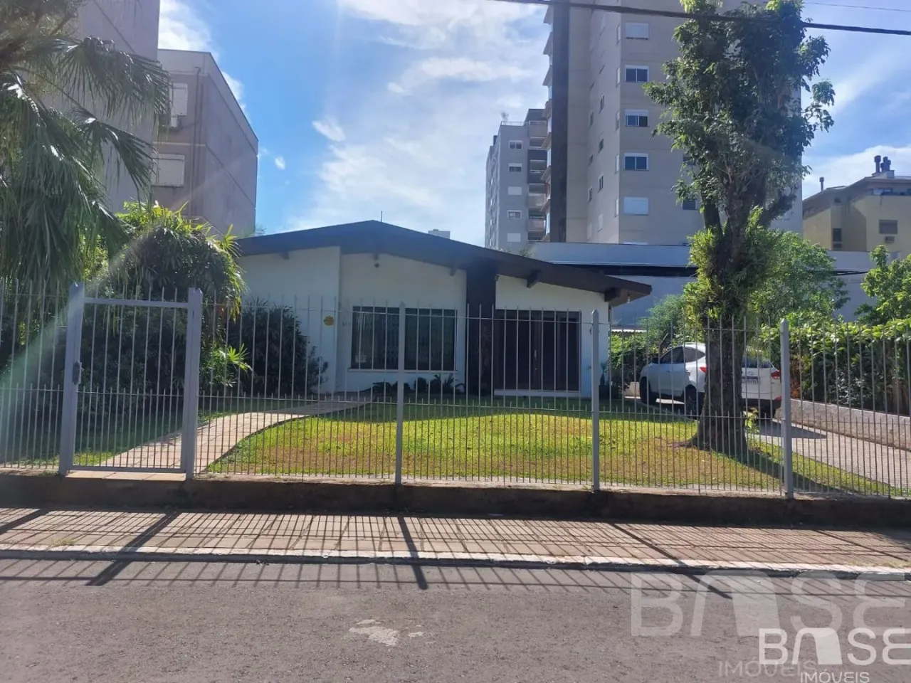 Casa com 3 dormitórios, foto 1