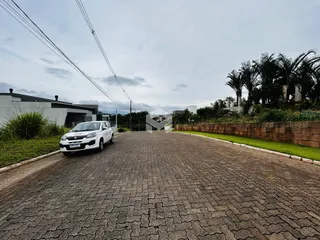 Vista da entrada de uma propriedade em Lajeado, Brasil.