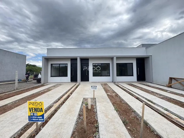 Fachada moderna de uma residência em Lajeado, Brasil.