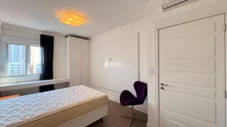 Apartamento com 2 dormitórios, foto 15