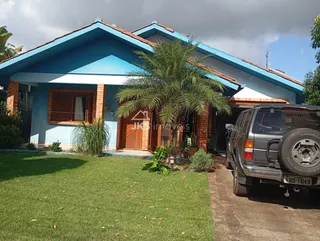 Casa com 4 dormitórios, foto 1