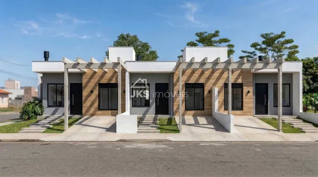 Casa geminada com 2 dormitórios