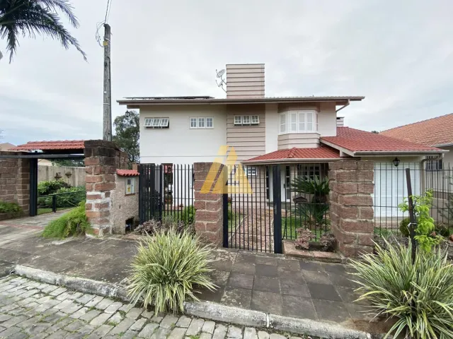 Casa com 3 dormitórios
