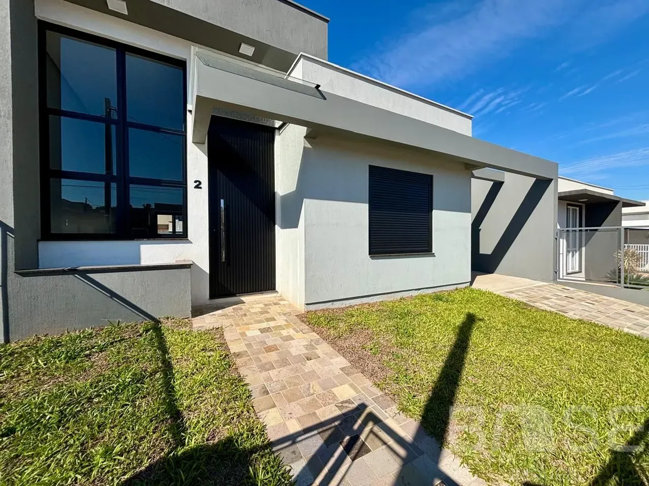 Casa geminada com 3 dormitórios, foto 1