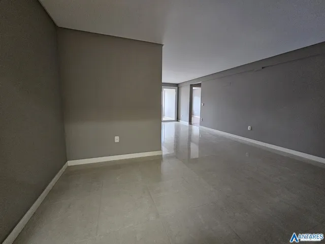 Apartamento com 3 dormitórios