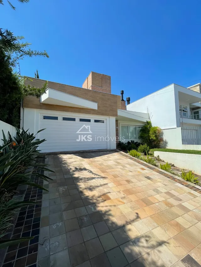 Casa com 3 dormitórios