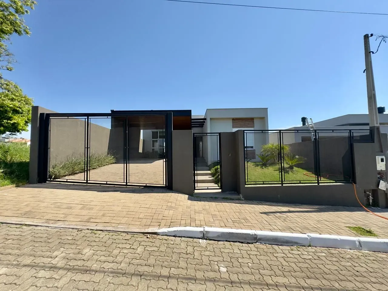 Casa com 3 dormitórios, foto 1