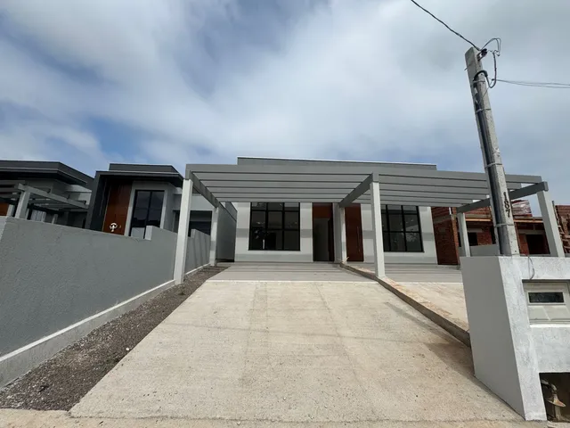 Casa geminada com 2 dormitórios