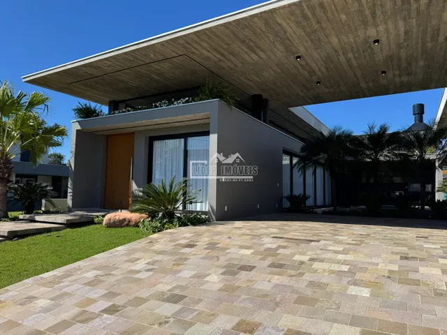 Casa com 4 dormitórios, foto 2