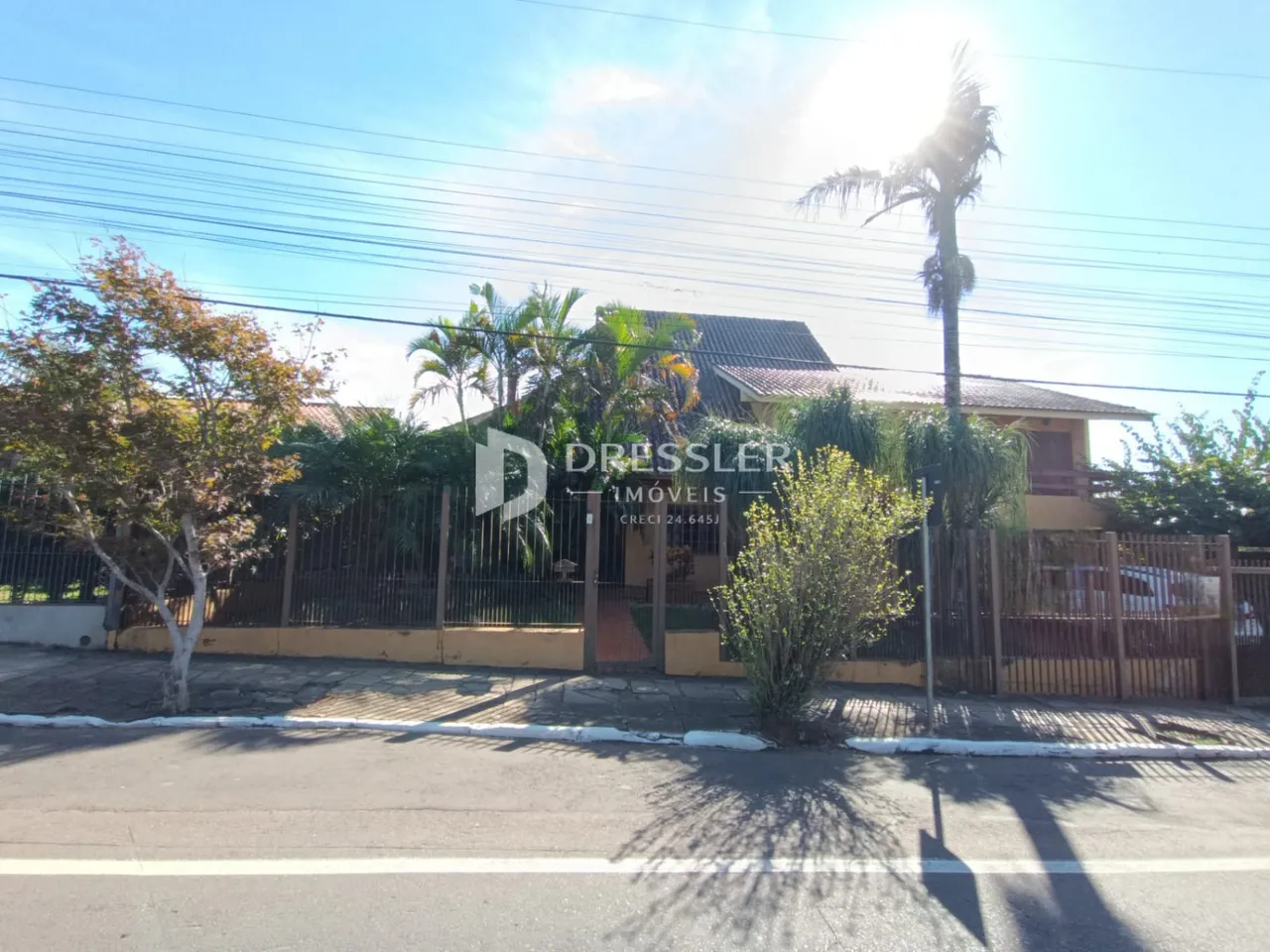 Casa com 5 dormitórios, foto 1