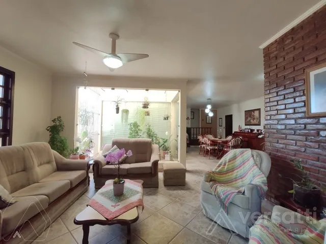 Casa com 5 dormitórios, foto 3