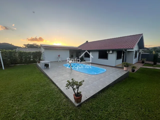Casa com 2 dormitórios
