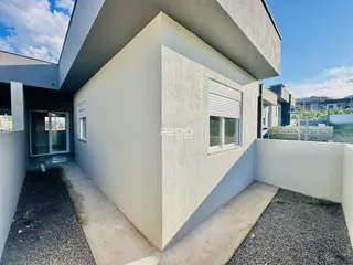 Fachada moderna de uma residência em Lajeado, Brasil.