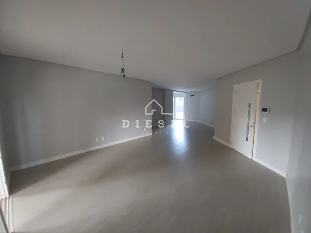 Apartamento com 3 dormitórios