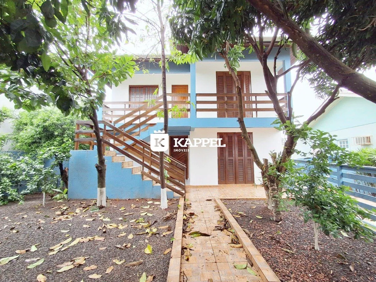 Casa com 4 dormitórios, foto 1