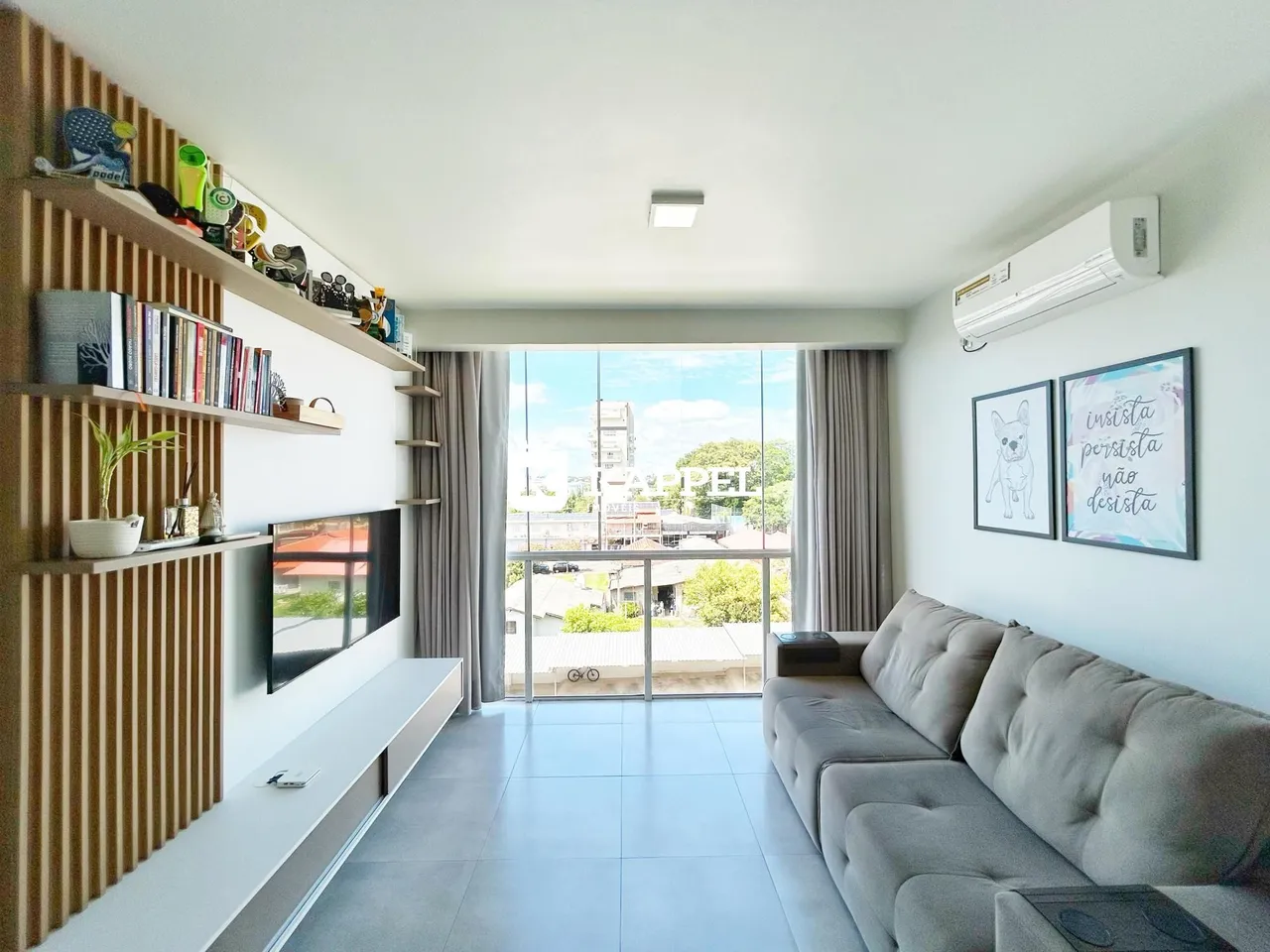 Apartamento com 2 dormitórios, foto 1