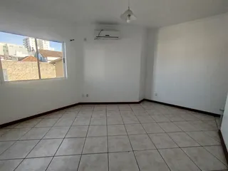 Apartamento com 2 dormitórios, foto 2