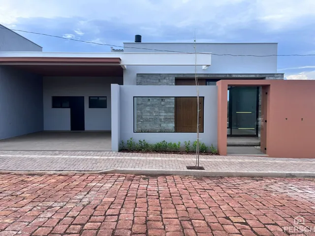 Casa geminada com 2 dormitórios