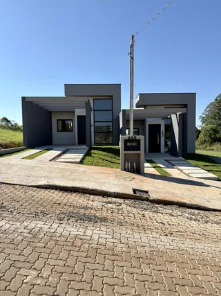 Casa geminada com 2 dormitórios, foto 1