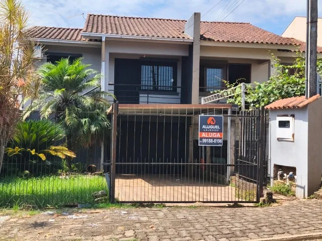 Casa geminada com 2 dormitórios
