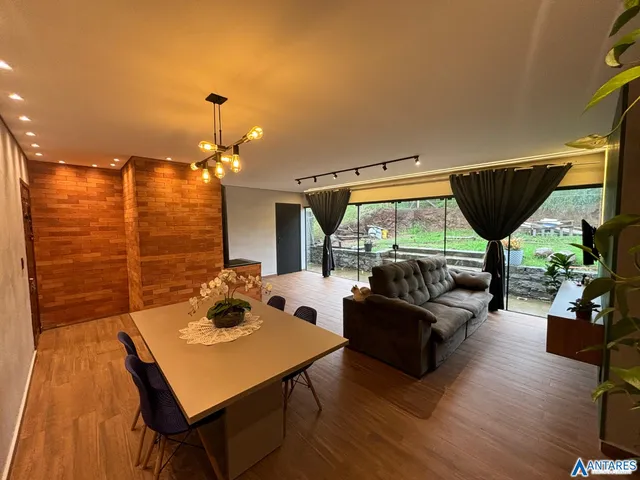 Casa com 3 dormitórios