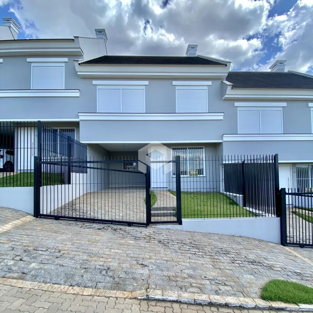 Sobrado com 3 dormitórios