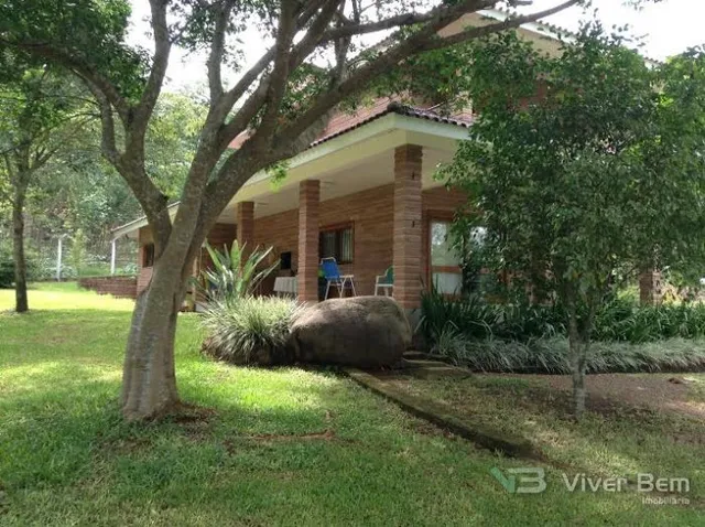Área rural com 2 dormitórios