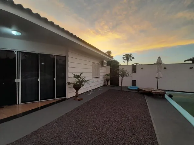Casa com 1 dormitório