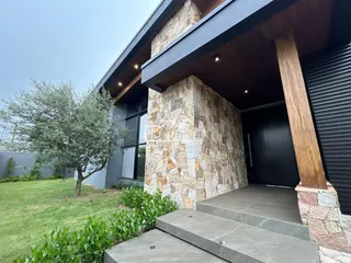 Casa com 3 dormitórios, foto 2