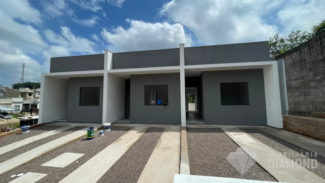 Casa geminada com 2 dormitórios, foto 1