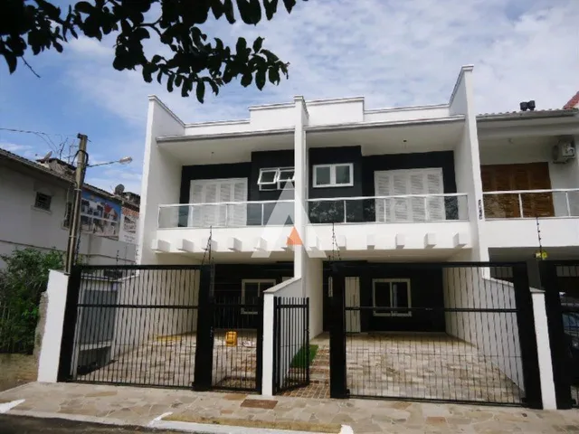 Sobrado com 3 dormitórios