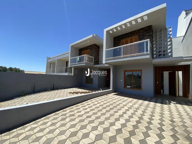 Fachada moderna de uma residência em Lajeado, Brasil.