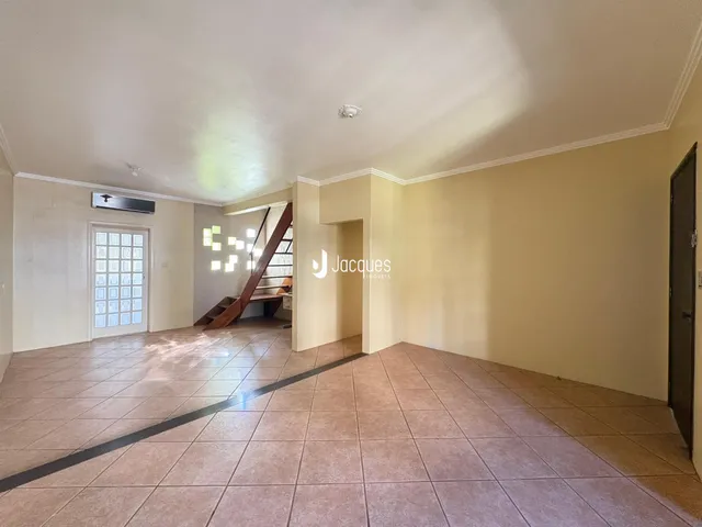 Casa com 4 dormitórios, foto 2