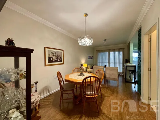 Apartamento com 3 dormitórios