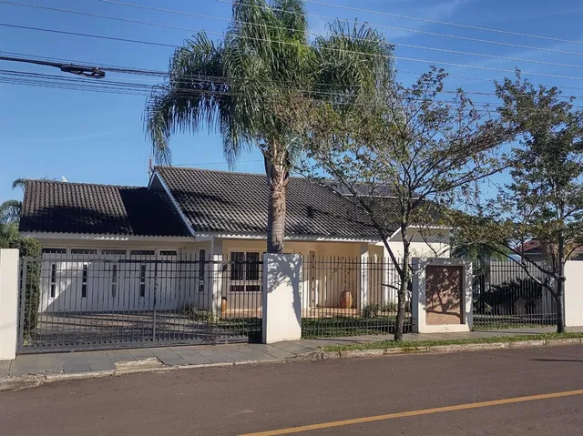 Casa com 3 dormitórios