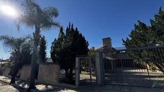 Casa com 4 dormitórios, foto 2