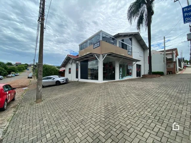 Fachada de uma residência moderna em Lajeado, Brasil.