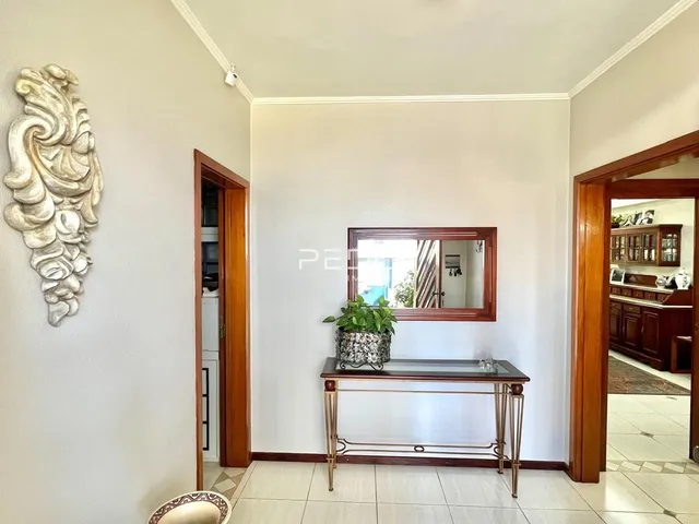 Casa com 4 dormitórios, foto 2