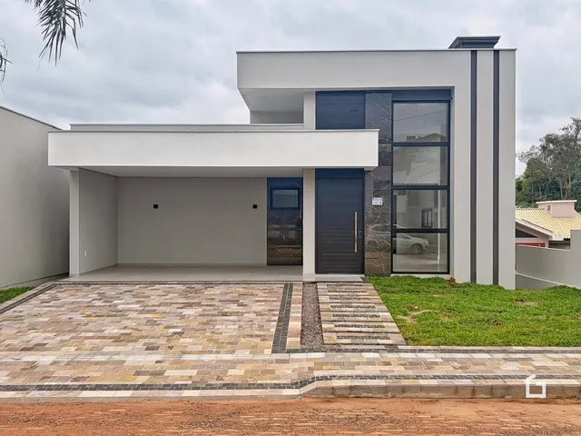 Fachada moderna de uma residência em Lajeado, Brasil.