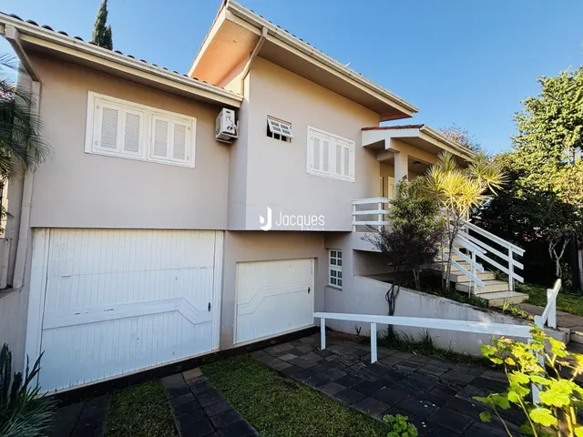 Fachada de uma casa residencial em Lajeado, Brasil.