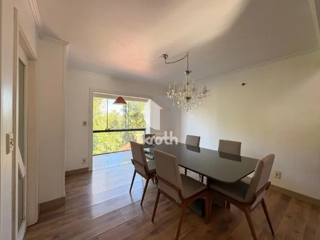 Casa com 6 dormitórios, foto 4