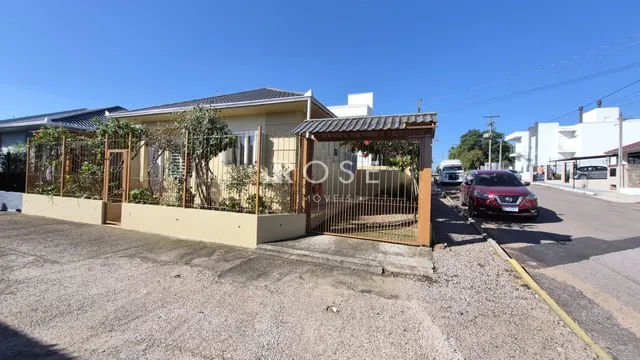Casa com 2 dormitórios