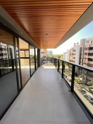 Apartamento com 3 dormitórios, foto 2