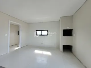 Vista interna de um corredor de uma propriedade em Lajeado.