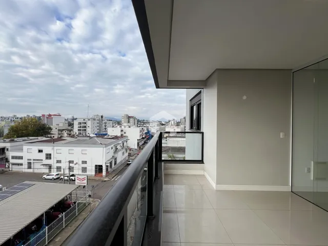 Vista da varanda com vista para a paisagem urbana de Lajeado.
