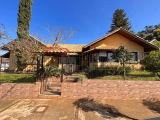 Casa com 3 dormitórios