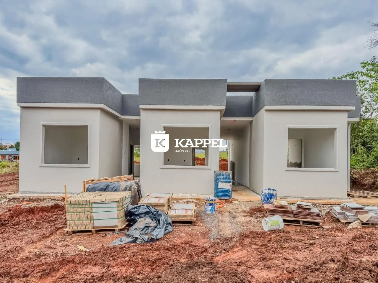 Foto da fachada de uma casa em construção em Lajeado, Brasil.