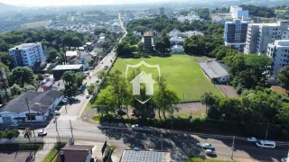 Vista aérea de um terreno gramado em Lajeado, Brasil.