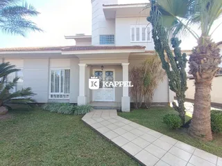 Casa com 4 dormitórios, foto 1
