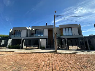 Sobrado com 3 dormitórios, foto 1